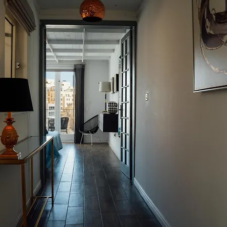 Azure Escape - St Julian's Apartment