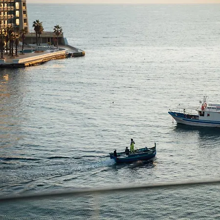 Azure Escape - St Julian's Lejlighed *