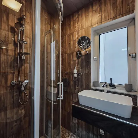 Azure Escape - St Julian's Сент Джулианс